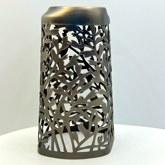 🦋$5 ~ Tarnished Silver Color ~ Hand Soap Cover ~ Bath & Body Works - Picture 1 of 5